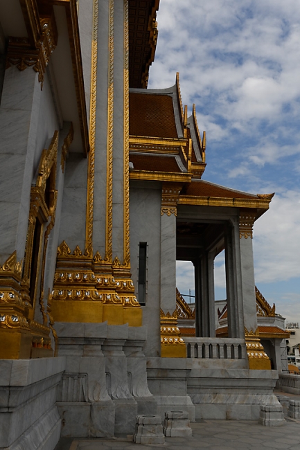 Wat Traimitr-NOV13-027